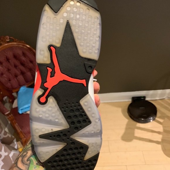 Jordan 6 Infared. - Picture 2 of 2